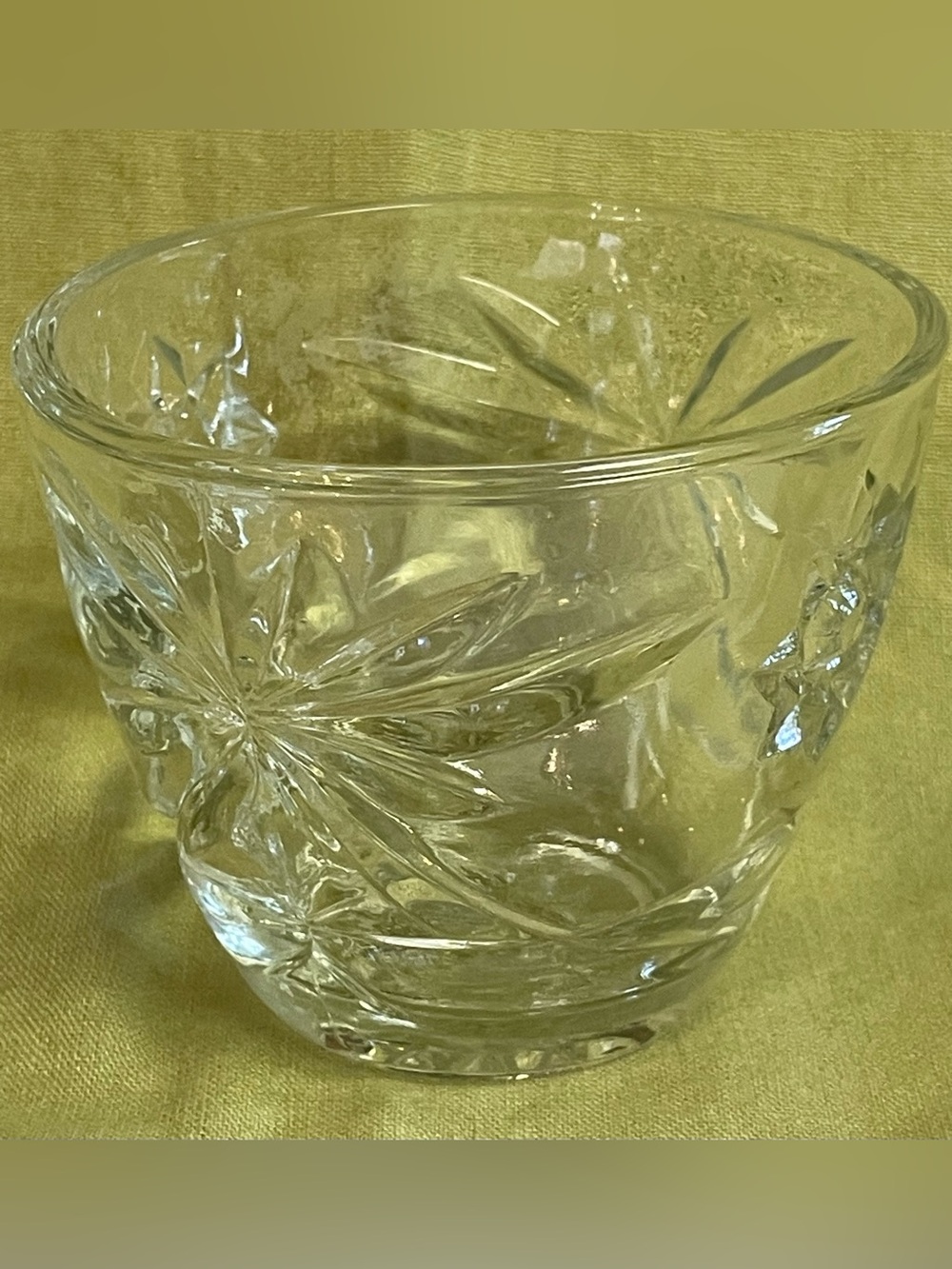 Anchor Hocking American Presscut Glass Open Sugar Bowl Starburst Approx. 3" Tall